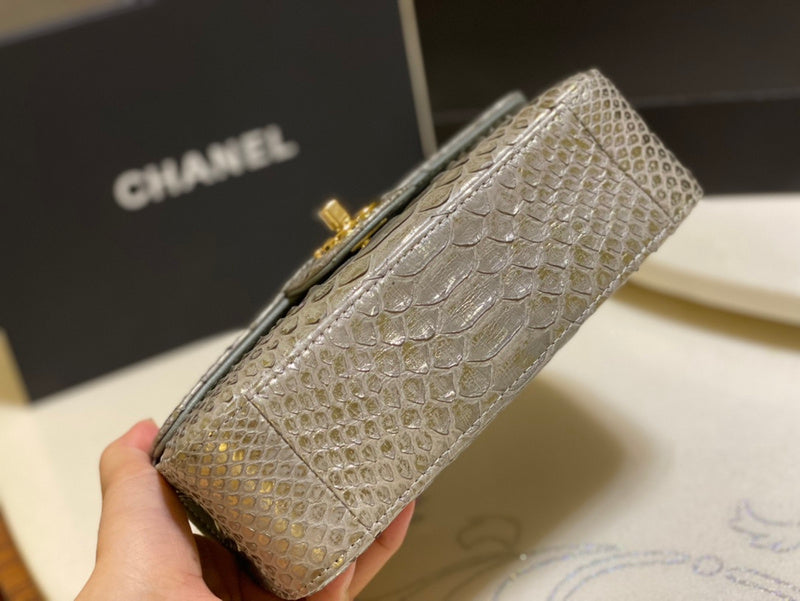  mid purse view 5