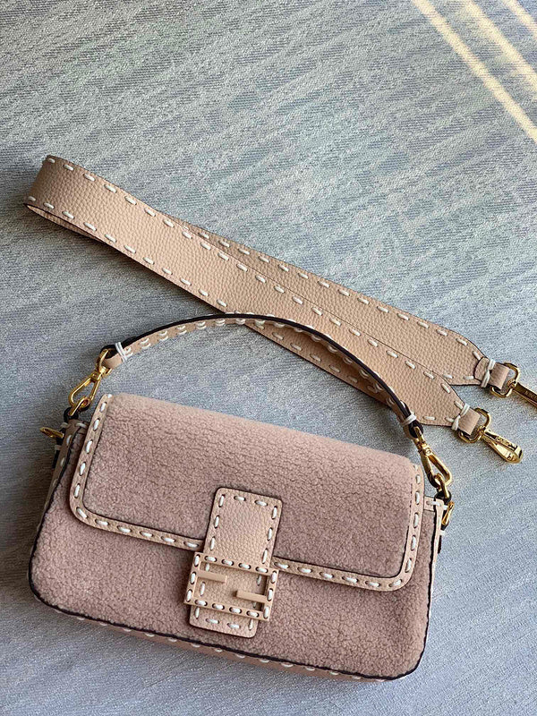 Ziva's Charm handbag – angled view (27cm*6cm*15cm)