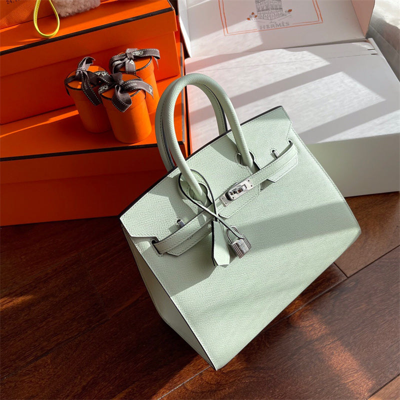  structured bag interior and compartment view 15