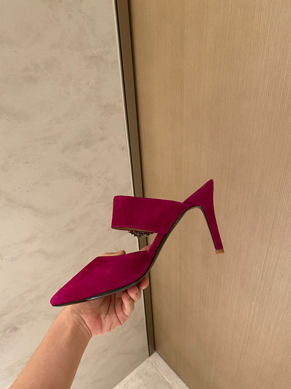 Louis Vuitton Black Bow-Detail Flats - Detail Shot of Craftsmanship