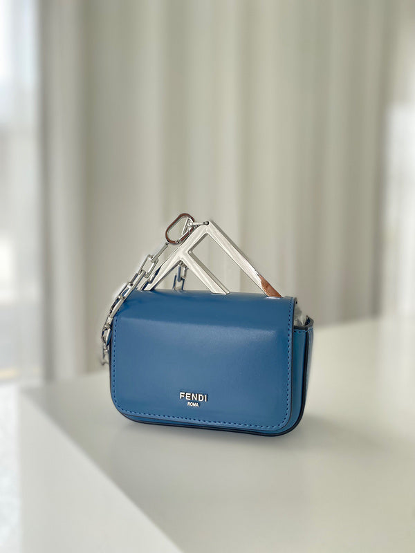 Ziva's Charm handbag – detail view (13cm*7cm*6cm)
