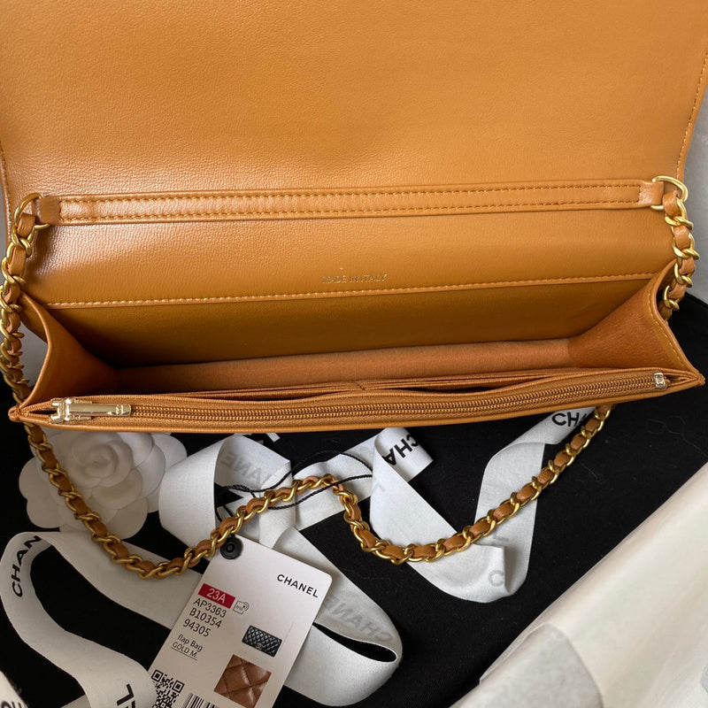 Ziva's Charm handbag – interior view (one versatile size)