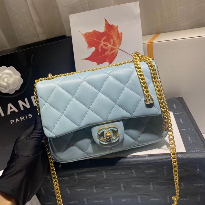  women's handbag, mid design, view 3