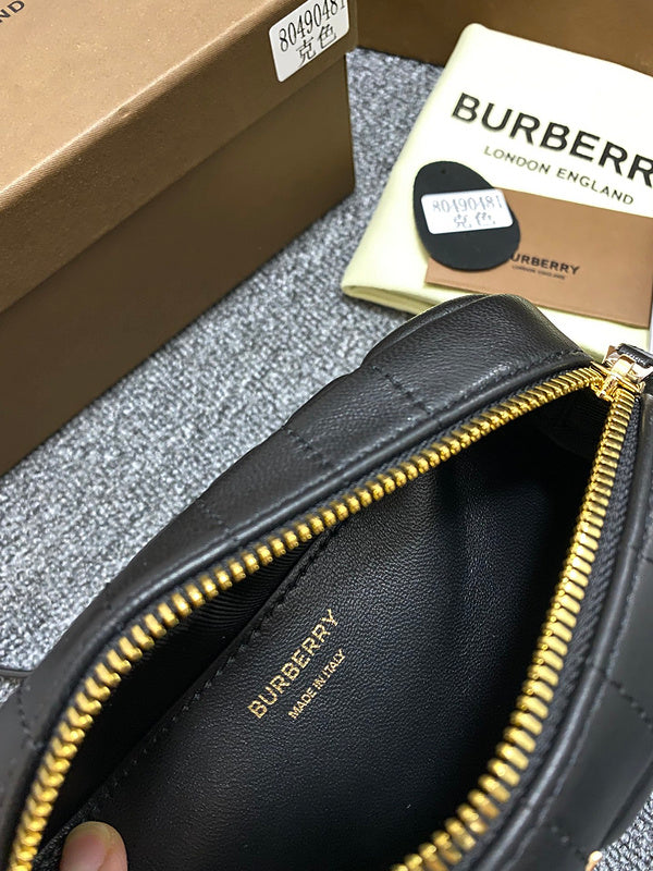 Sophisticated Faux Leather Handbag - Sleek Minimalist Lines | Women's Fashion Handbag #1106 - texture close-up (image 9) of designer-inspired handbag