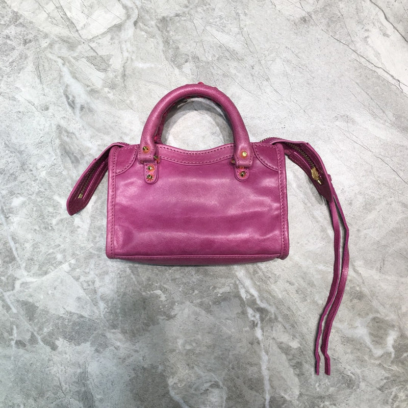 Chic Premium PU Leather Handbag - Statement Silhouette | Women's Fashion Handbag #644 - close-up detail shot (image 3) of designer-inspired handbag