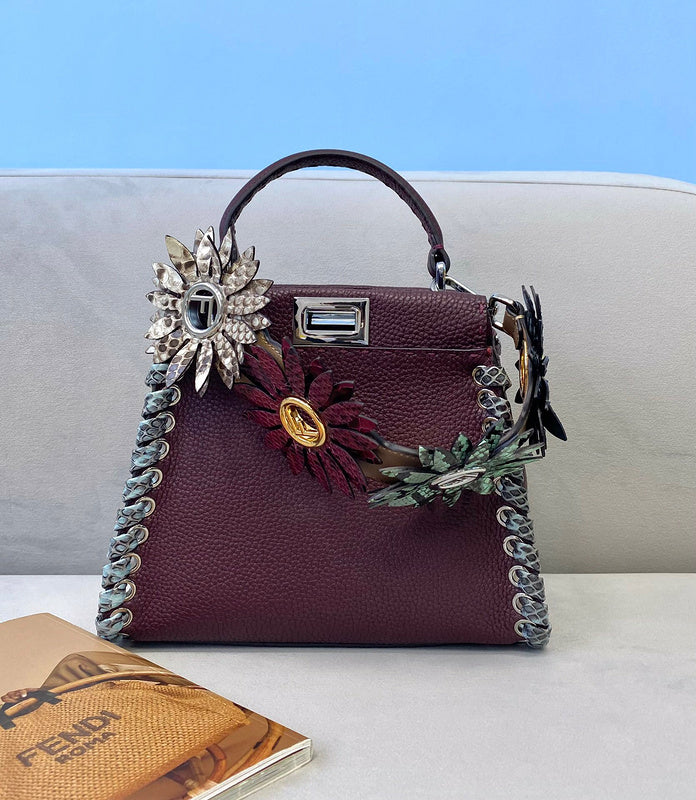 Ziva's Charm handbag – close-up view (Standard Size)