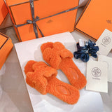 Hermes shoes Style 289 - packaging and accessories (alternate angle)