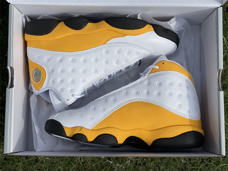 Nike Men's & Women's Designer Low-Top Shoes — Style 233 hardware detail