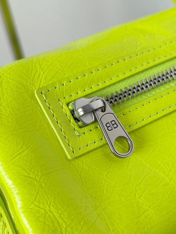 Zivas Charm Sleek Silhouette Fashion Handbag (Elevated Accessory Essential) – Close-Up Detail