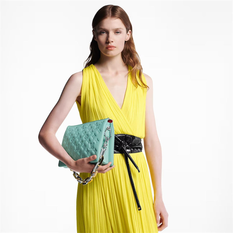  Everyday crossbody bag front view 19