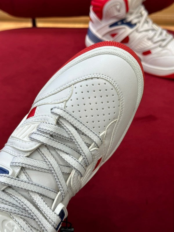Gucci classic monochrome luxury sneakers view 6 low-top design
