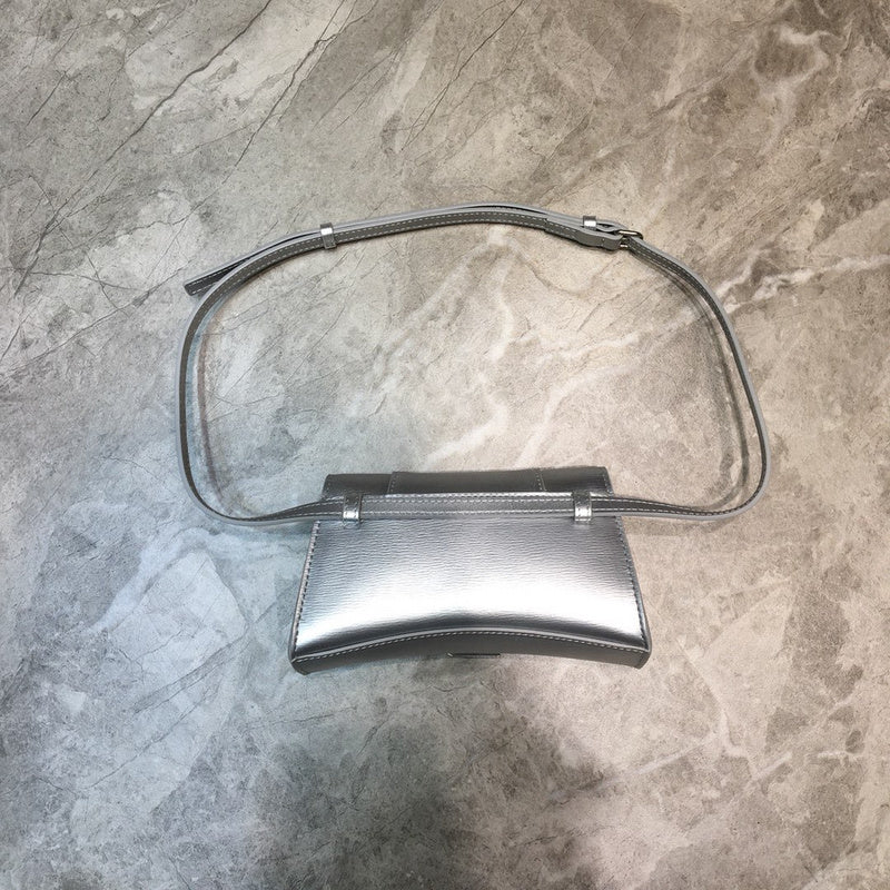 Elegant Premium PU Leather Handbag - Modern Structured Build | Women's Luxury Handbag #1007 - texture close-up (image 9) of designer-inspired handbag