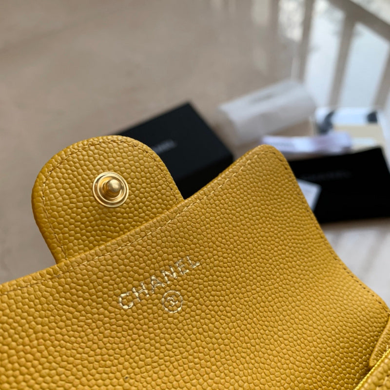 Zivas Charm Refined Structure Everyday Handbag (Timeless Wardrobe Addition) – Close-Up Detail