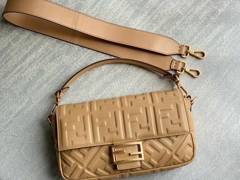 Ziva's Charm handbag – lifestyle view (26cm*6cm*15cm)