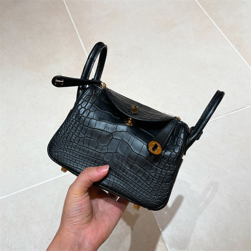  Smart crossbody bag front view 13