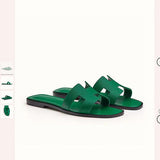 Hermes sandals Style 057 - texture and material detail