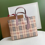 Ziva's Charm handbag – front view (one versatile size)