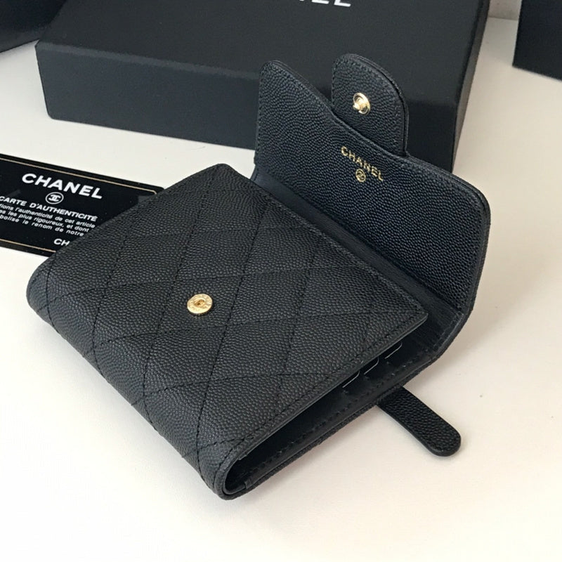 Zivas Charm Classic Sensibility Everyday Handbag (Contemporary Shape Language) – Interior View