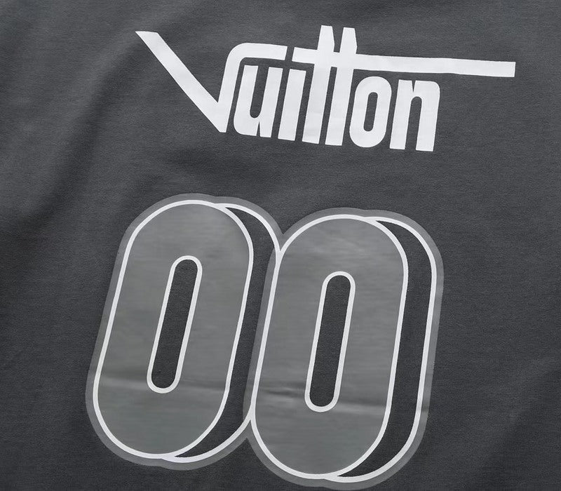 Full styled look of Louis Vuitton cotton t-shirt with logo-detail design
