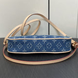  everyday bag interior and compartment view 15