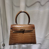  everyday structured bag detail view showing craftsmanship