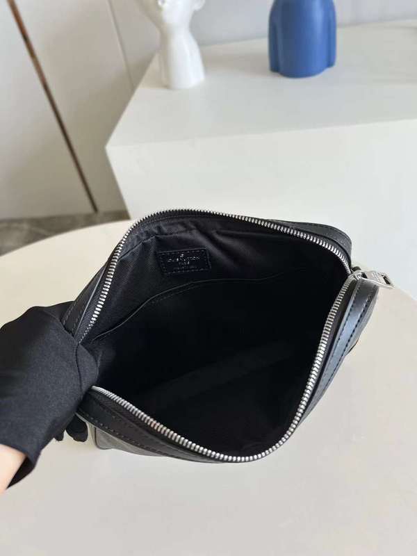 Front view of everyday-luxe elevated women's handbag – women's premium purse
