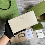 Side profile of everyday-luxe elevated women's handbag – women's designer-style accessory