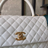  spacious purse view 4