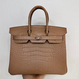  chic shopper bag styled with outfit 12