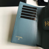 Zivas Charm Signature Style Everyday Handbag (Polished Everyday Piece) – Close-Up Detail