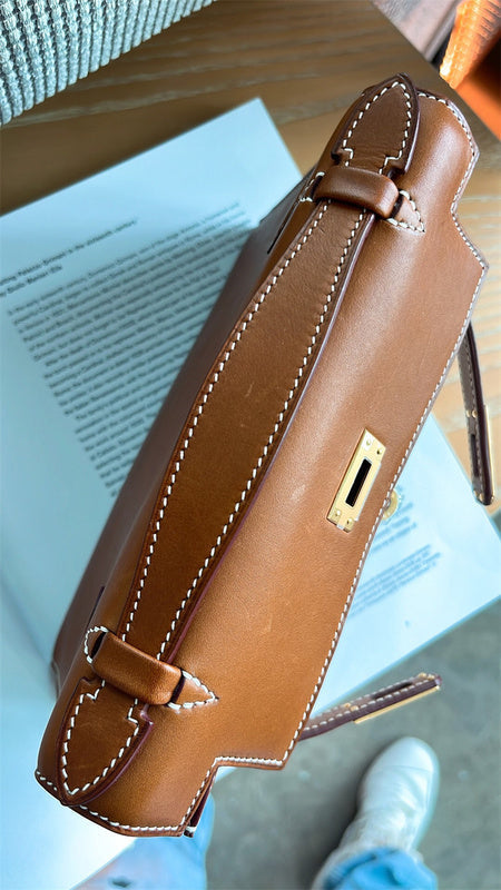  Elegant handbag front view 7