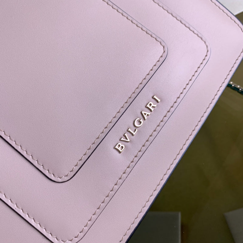 Chic Faux Leather Handbag - Versatile Everyday Design | Women's Premium Handbag #1732 - hardware and detail close-up (image 5) of designer-inspired handbag