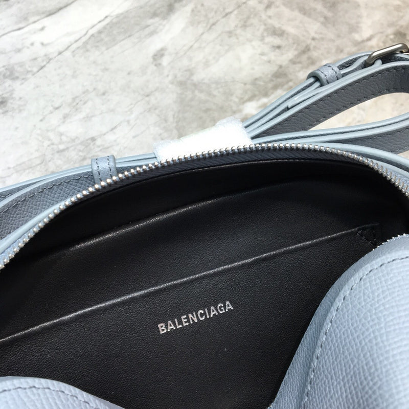 Statement Premium PU Leather Handbag - Everyday Elegance | Women's Designer-Inspired Purse #808 - alternate angle view (image 8) of designer-inspired handbag