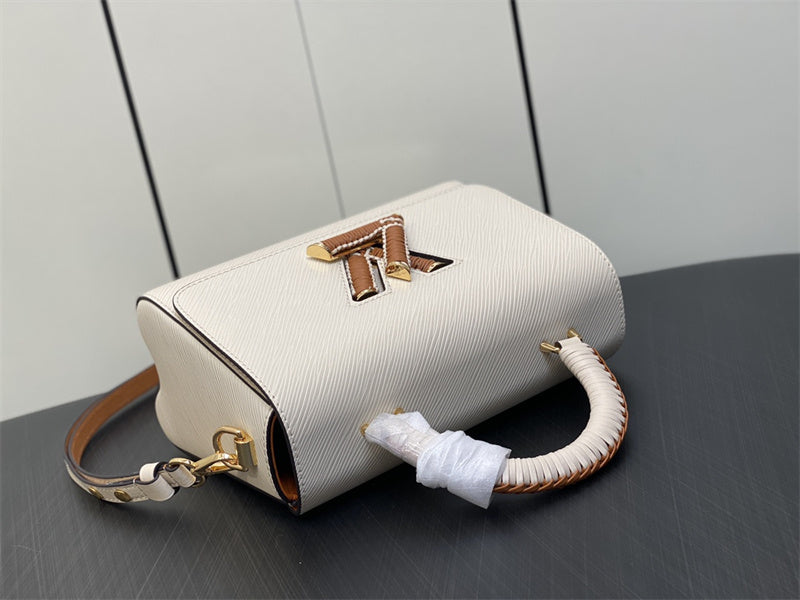  satchel interior and compartment view 15
