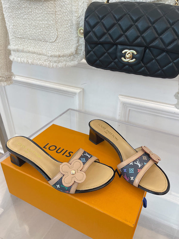 Louis Vuitton shoes Style 412 - true-to-life color detail
