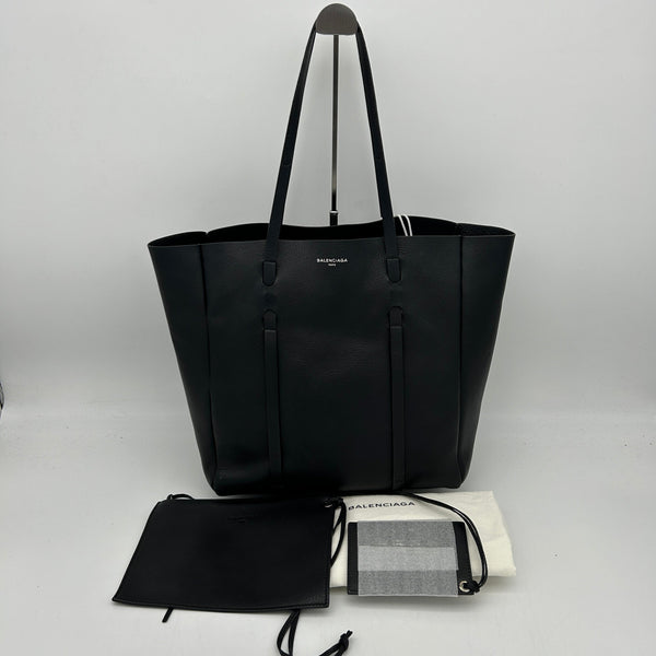 Balenciaga Everyday Black Tote Bag Leather Large — Premium Leather Tote