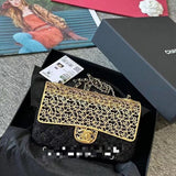 Zivas Charm Effortless Elegance Designer Handbag (Effortless Style Upgrade) – Close-Up Detail