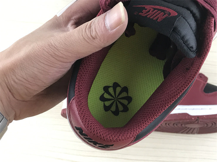 Nike two-tone luxury sneakers view 15 breathable knit upper