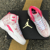 Nike Men's & Women's Luxury Lifestyle Trainers — Style 207 front view