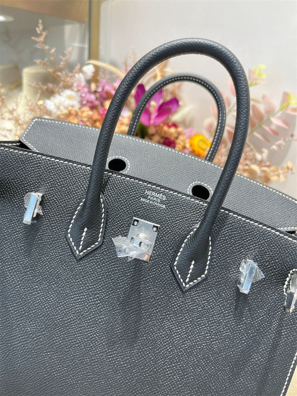 Clean-Lined shopper bag carried on shoulder 10