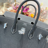  Clean-Lined shopper bag carried on shoulder 10