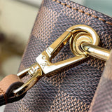  shoulder bag interior and compartment view 9