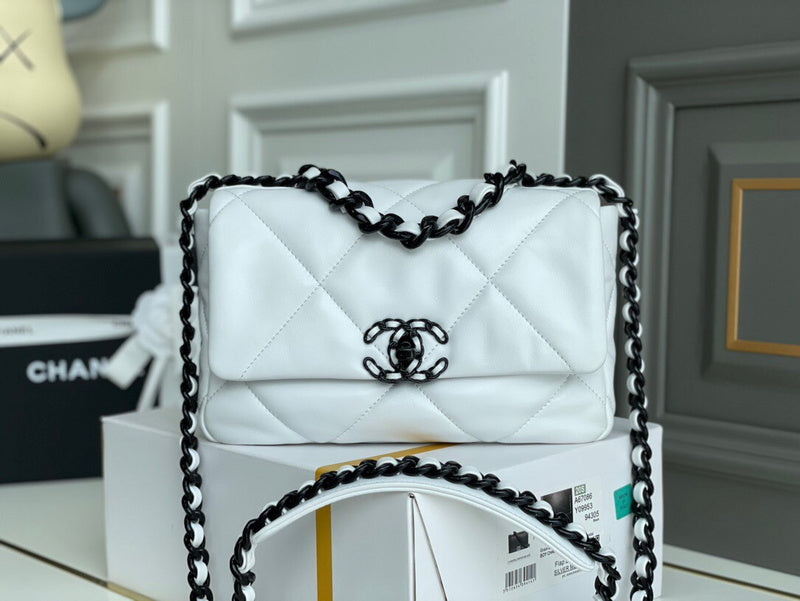  mid purse view 4