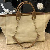  spacious purse view 10