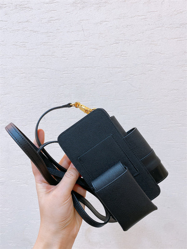 Close-up detail of balanced bag design