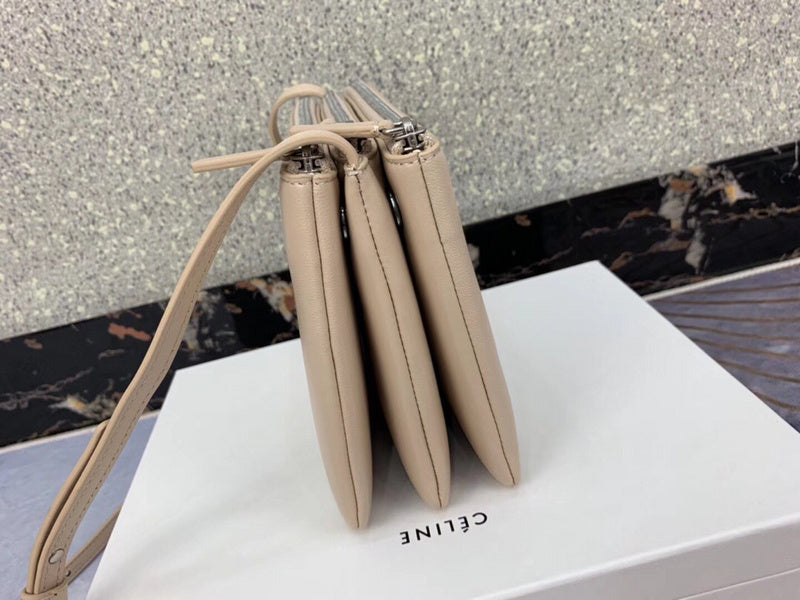 Styled lifestyle shot of statement chic women's handbag – women's everyday handbag