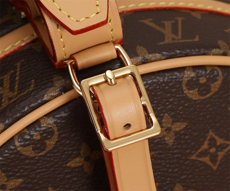 crossbody bag close-up of hardware and finish