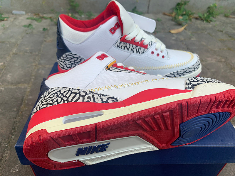Nike Men's & Women's Luxury Low-Top Trainers — Style 213 front view