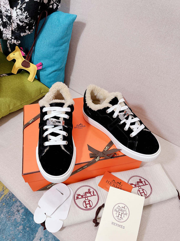 Hermes shoes Style 256 - interior and comfort detail