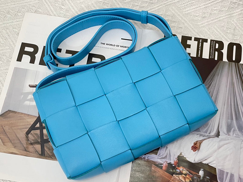 Bold Premium PU Leather Handbag - Polished Finish | Women's Luxury Handbag #1621 - texture close-up (image 9) of designer-inspired handbag